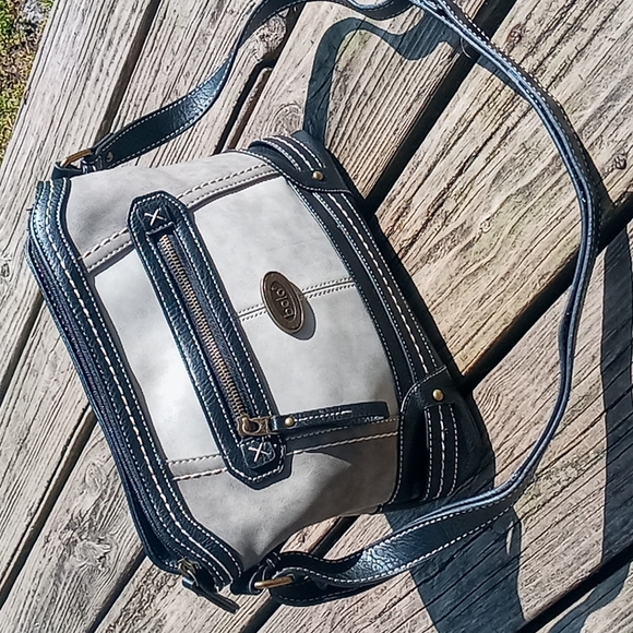 Bolo b.o.c crossbody satchel handbag purse colorblock like new - Picture 2 of 7